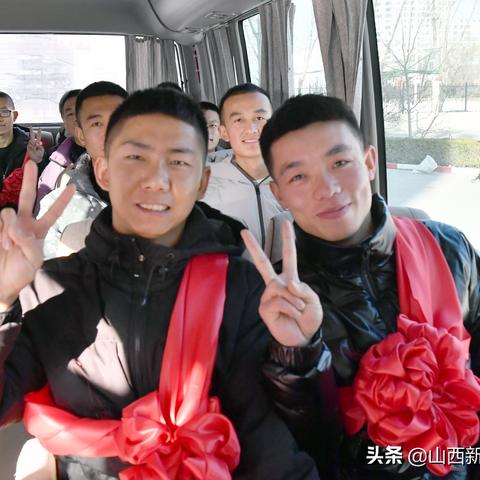 励志座右铭语录，点燃内心火焰，照亮人生前行路