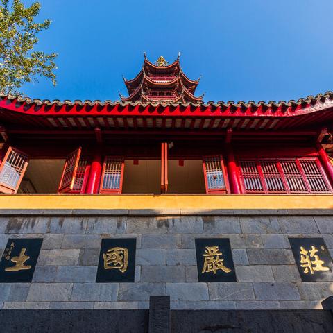 探访古老净居寺的现代新貌，最新新闻揭秘寺庙变迁之路