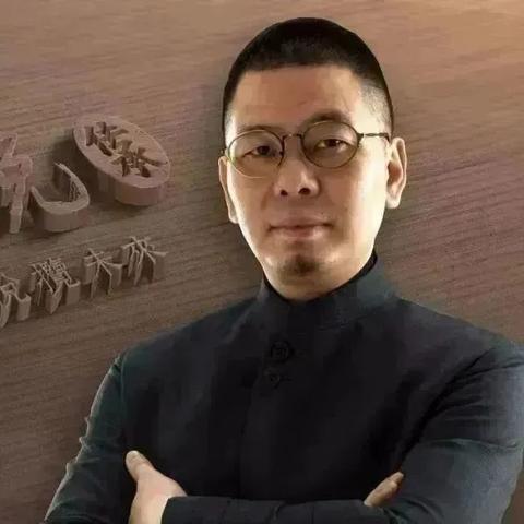 时事深度解读，新闻头条背后的故事与深层含义探究