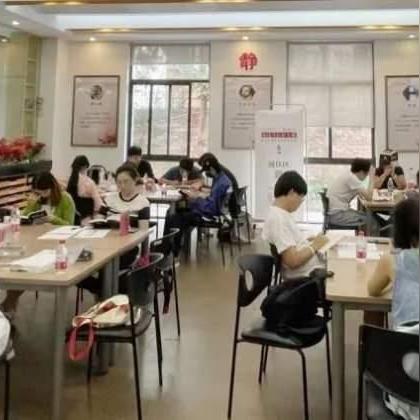 励志小语录小学，点燃梦想的火花瞬间
