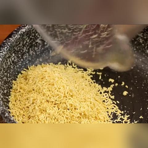 今日小厨房新闻揭秘，现代烹饪热点与趋势探索