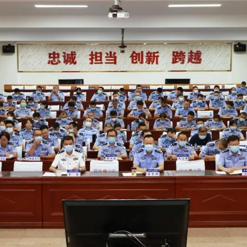 政治轮训深化理解与强化实践，新闻头条聚焦培训动态