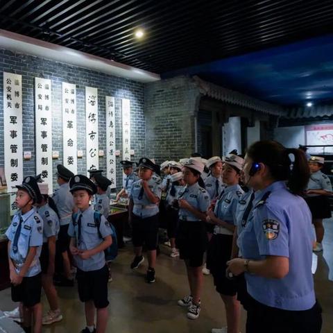 男生励志加油站，燃烧斗志，勇往直前，冲刺未来！
