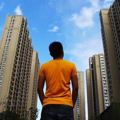 钢筋降价最新动态，市场走势深度分析与行业影响热议