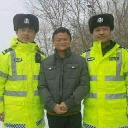 黄渤最新电视剧作品爸爸精彩集数解析不容错过！