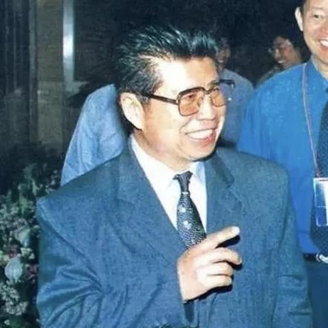 云南新闻头条大学，时代脉搏下的教育力量探索