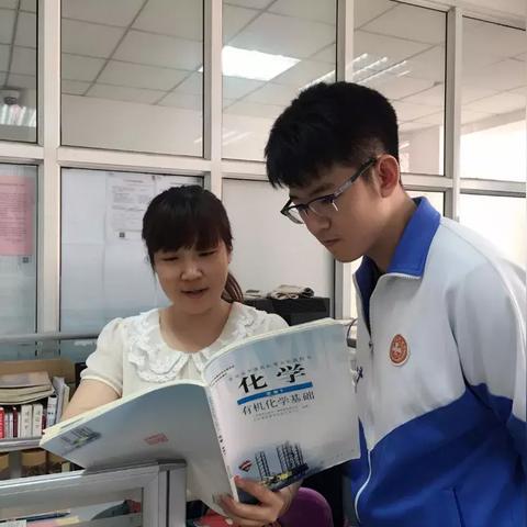 男生奋斗之路的励志力量语录激励前行！