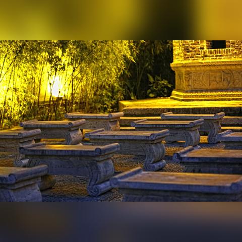 夜晚古镇探秘，别样风情旅游攻略