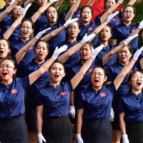 火线姐妹背后的故事与情感揭秘，带你一探究竟！