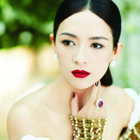 揭秘头条新闻封面设置全攻略，轻松掌握细节，吸引眼球！