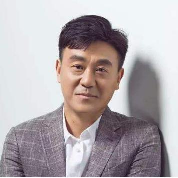 励志成长，努力耕耘，鲜花盛开的人生智慧