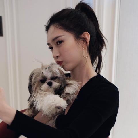 江疏影的魅力之旅，荧屏女神现实生活的精彩揭秘