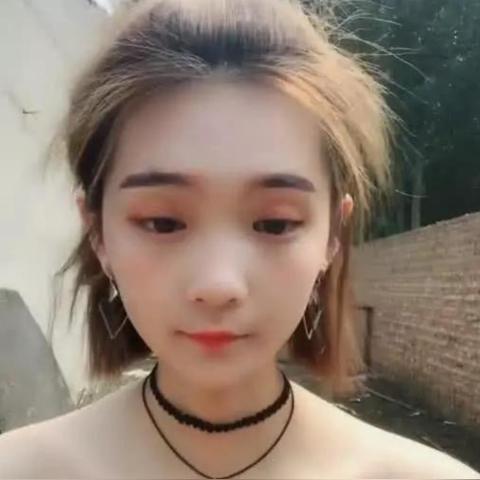 抖音，让生活更精彩，美好瞬间尽在掌握！