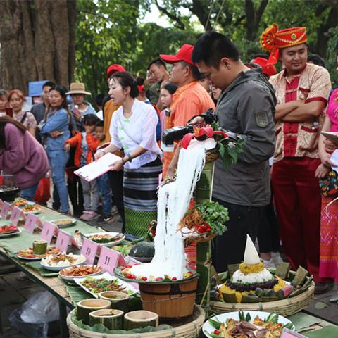 保山傣味盛宴，十大必尝美食，诱惑你的味蕾之旅