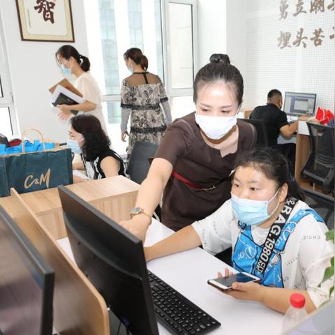 百度幼苗成长计划，浇灌知识力量，共筑和谐共生时代