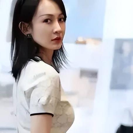自拍励志短句与图片，追寻梦想的勇气与力量，激发无限潜能！