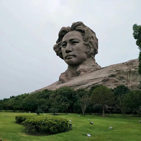武汉至桂林旅游攻略揭秘，山水之美，一网打尽！